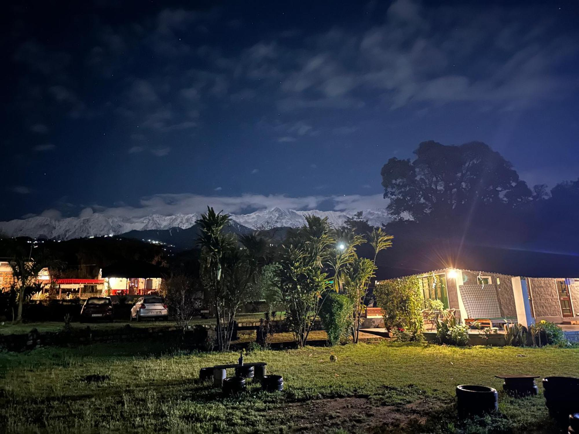 Dreamwoods A Travellers Farm Hostel Dharamshala Exterior photo